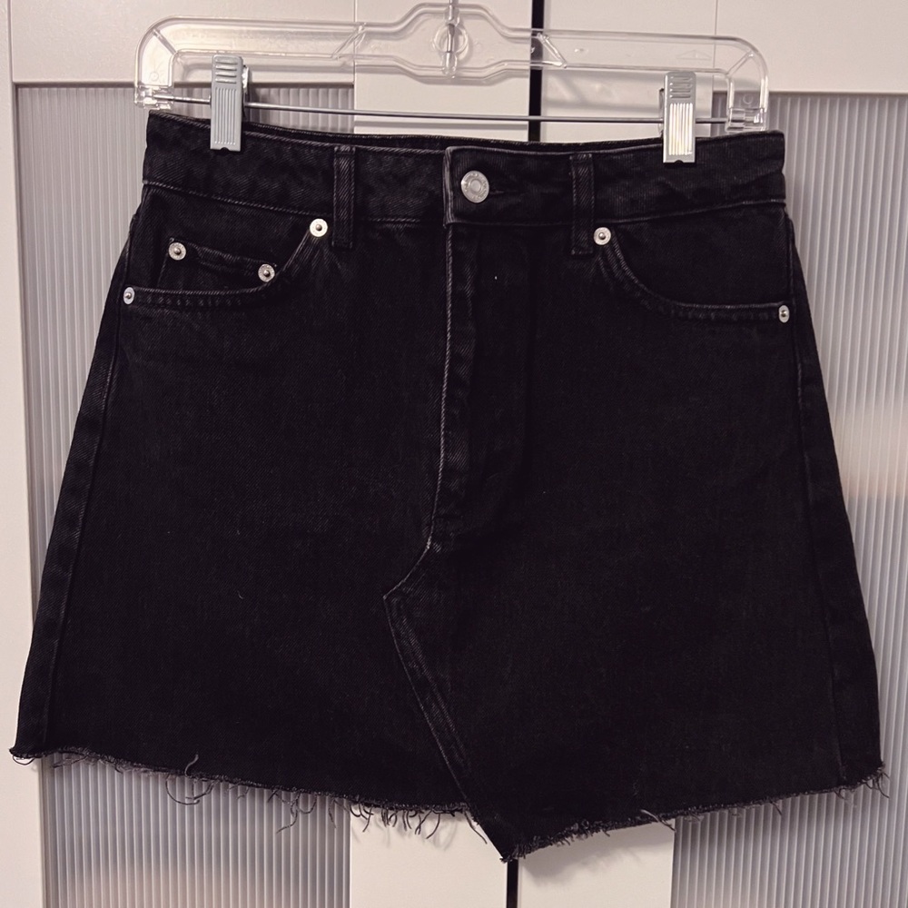 NWT Topshop High Waiste Charcoal Black Uneven Raw Hem Denim Skirt